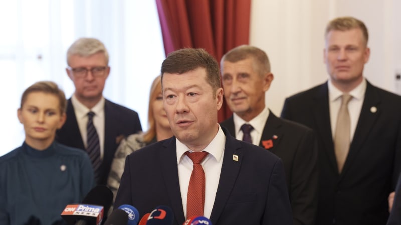 Pnutí ve vládě: Chceme garance a jasno v muniční iniciativě, zní z SPD před hlasováním o důvěře