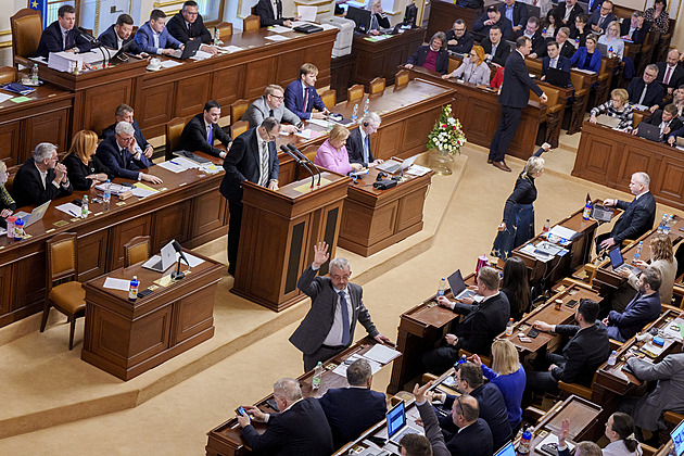 Poslanci znovu, už potřetí, jednají o změně jednacího řádu kvůli obstrukcím