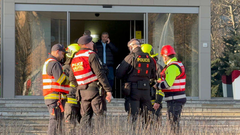 Poplach v Praze: Policie zasahovala na ministerstvu životního prostředí. Evakuovali 400 lidí