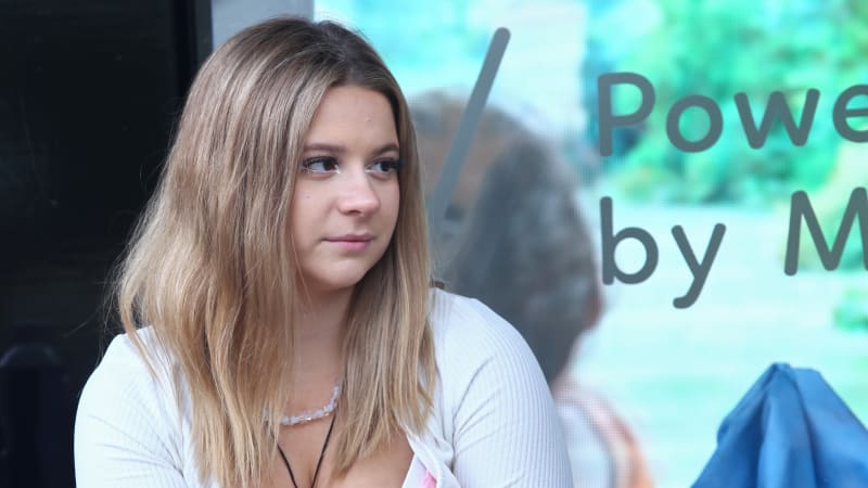 Mína v dětství zvítězila nad rakovinou. Před osudnou nehodou se pohádala se sestrou