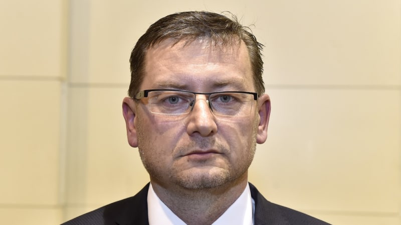 „Nezvěstný“ primátor Wolf ze sázkařské kauzy se po dvou dnech ozval: Jakákoliv obvinění odmítl