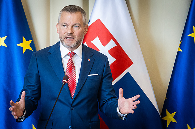 Na Slovensku se zastávají papeže ve sporu s Trumpem. Ozval se Pellegrini i biskupové