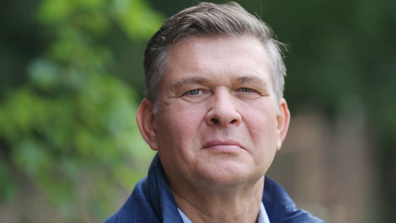 Motoristy opouští poslanec: Diplomata Berana by měl nahradit majitel čerpacích stanic Forman