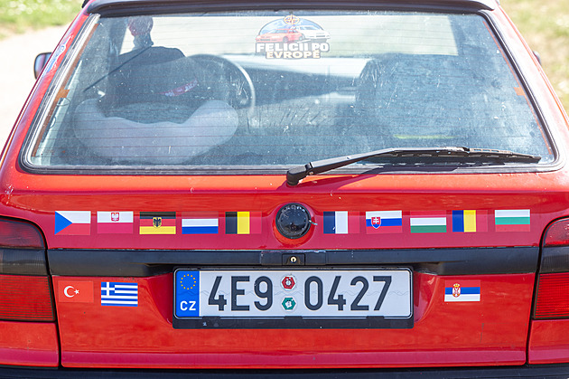 Ultralowcost dovolená: osm mladíků z Pardubic dojelo do Istanbulu feliciemi
