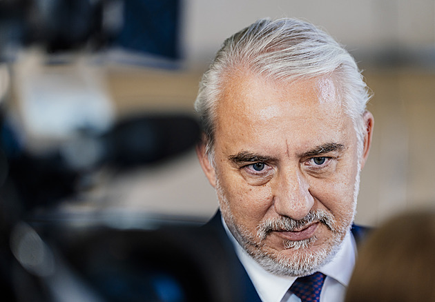 Minimální mzda stoupne o dva a půl tisíce. Platy ve veřejné sféře čeká revoluce