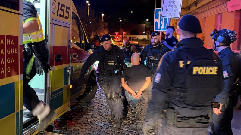 Střelba v Praze: Policie odhalila detaily. Popsala i dramatické zadržení útočníka