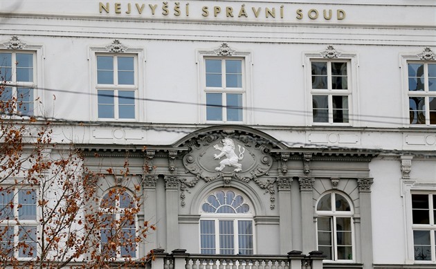 Zamítnuto. Rusové neuspěli se stížností kvůli zmrazení desítek nemovitostí v Česku